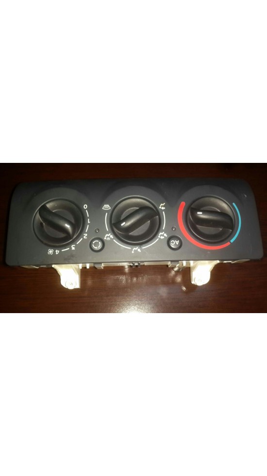 Renault Clio 2 Klima 8200147160 klima kontrol paneli 